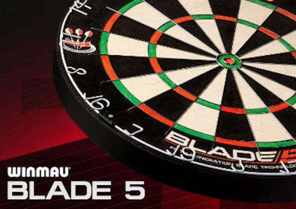 WINMAU Blade 5 Dartboard + Online